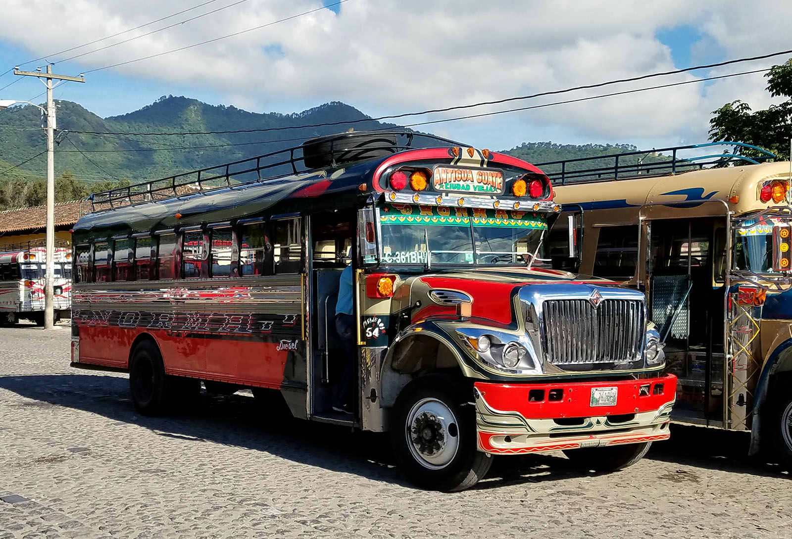 Guatemalan "chicken bus" in Antigua. Photo: Karl-Henry Martinsson